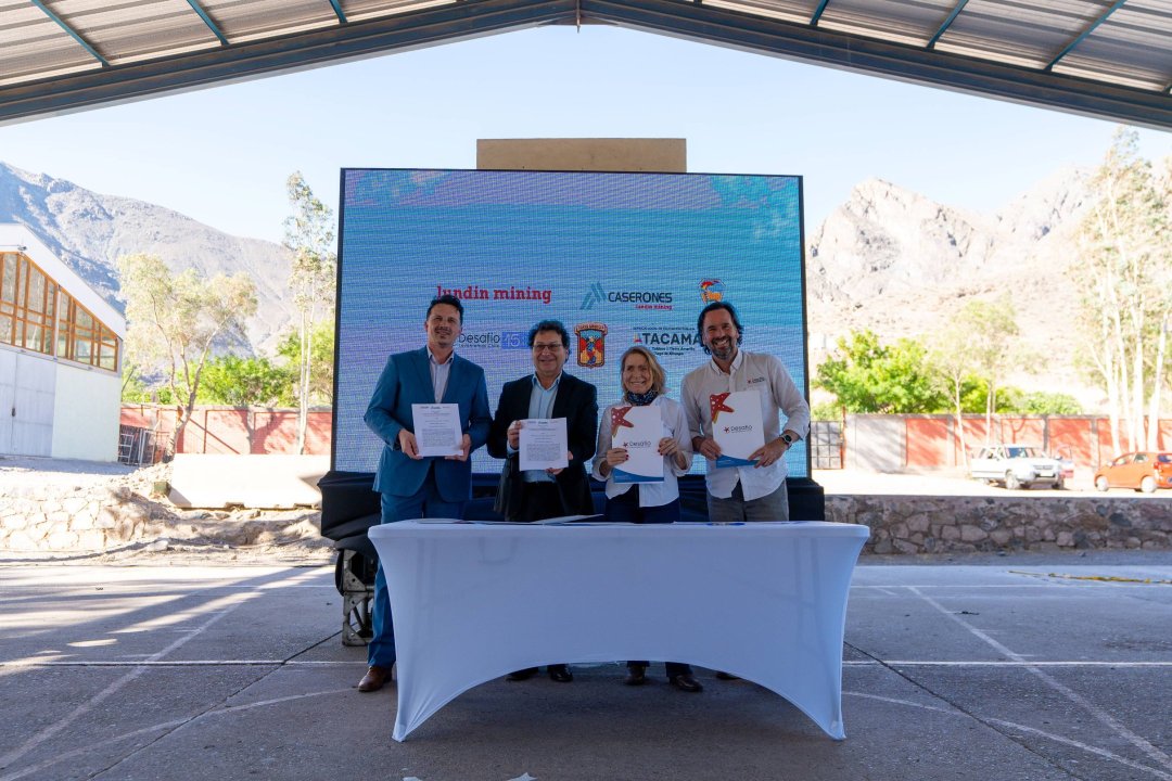 /lundin-mining-slep-atacama-y-desafio-levantemos-chile-firman-alianza-para