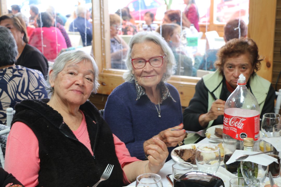 /exito-total-en-el-cierre-del-mes-del-adulto-mayor-en-caldera