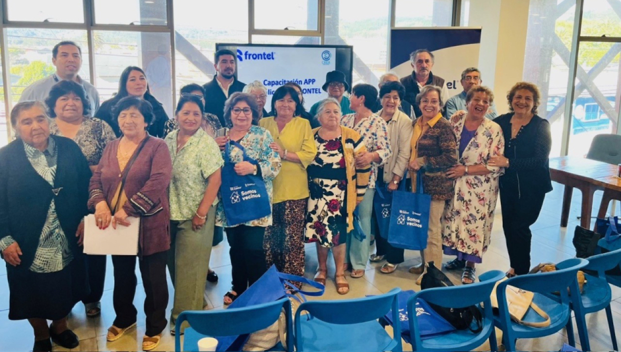 /frontel-realizo-capacitacion-digital-para-adultos-mayores-en-lebu-y-santa