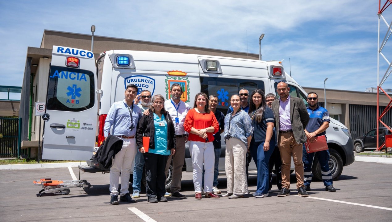 /rauco-incorpora-nueva-ambulancia-para-mejorar-urgencias