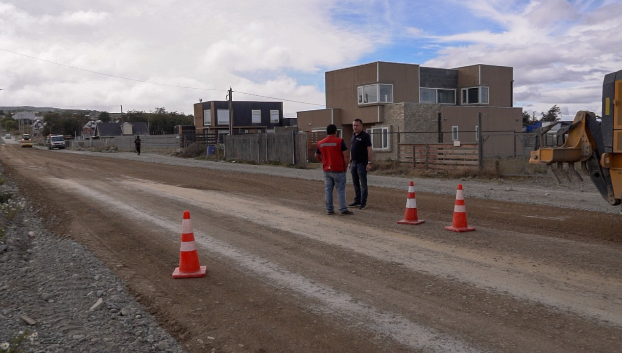 /municipio-refuerza-mantencion-de-caminos-periurbanos-para-enfrentar-el