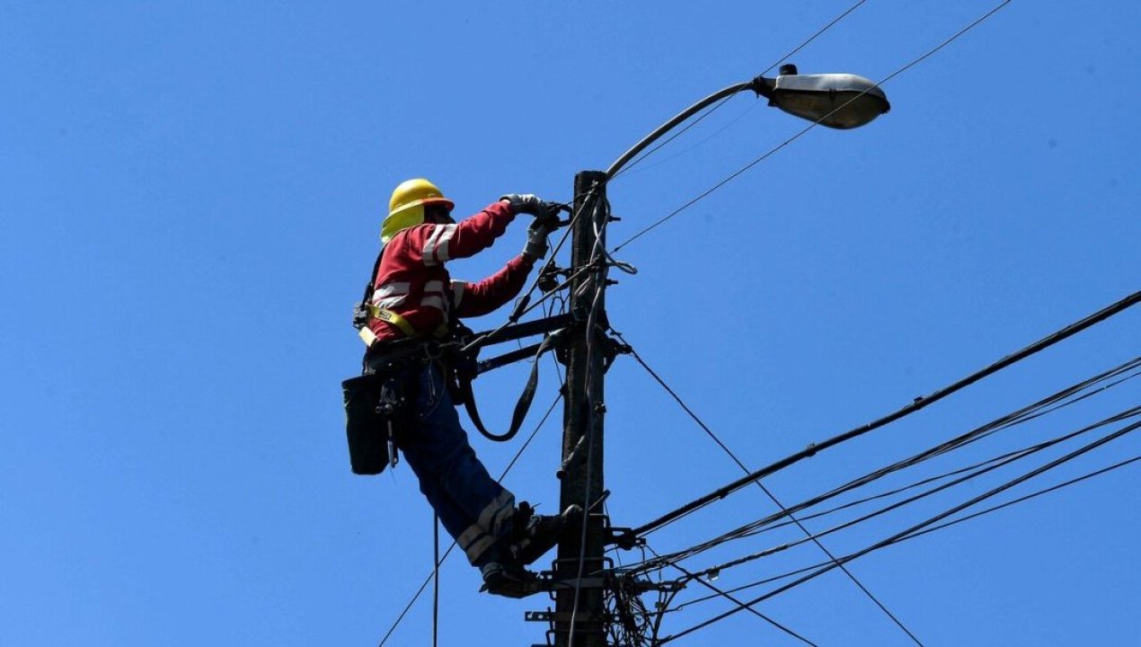 /regionales/region-de-los-lagos/cortes-de-suministro-electrico-en-sectores-de-osorno-cuando-y-donde