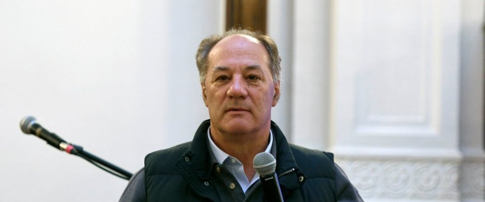 Juan Sutil corrige sus palabras tras polémica por dichos sobre Pinochet