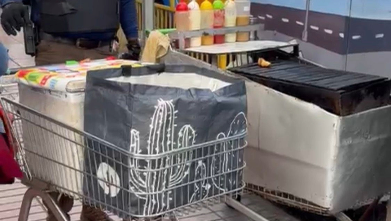 /municipalidad-seremi-de-salud-y-carabineros-retiran-10-carros-de-venta