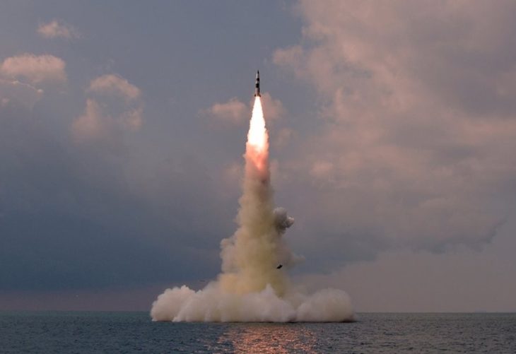 Corea del Norte lanzó un misil balístico de corto alcance hacia el mar de Japón.